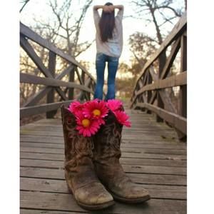 Meet your Posher, Danyelle